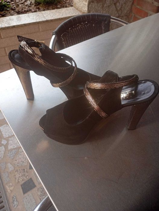 Sapatos de mulher
