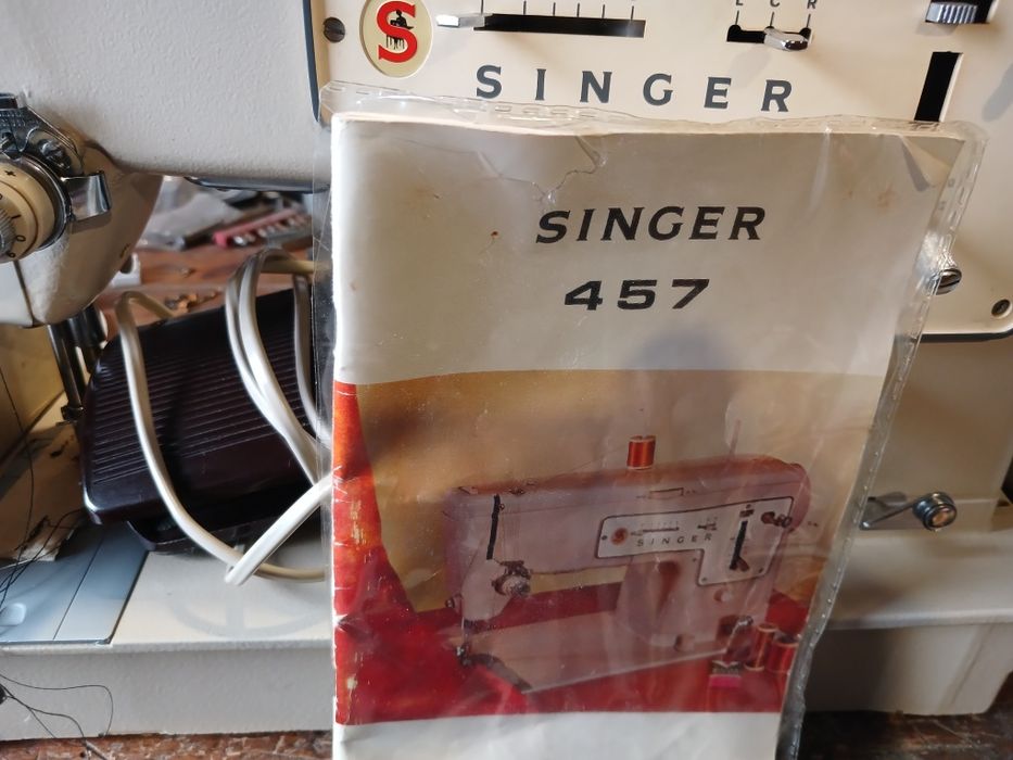 Швейна машинка SINGER 457