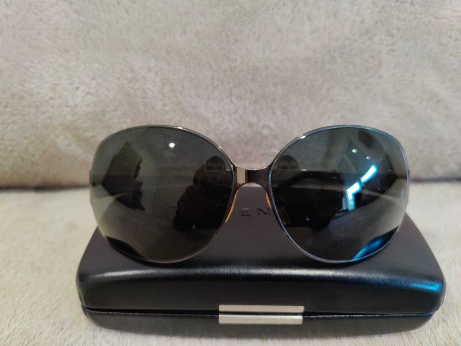Óculos de sol Givenchy originais e em ótimo estado de conservação