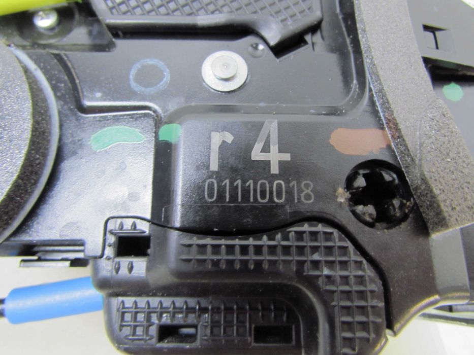 Toyota C-Hr Zamek Prawy Tyl 01110018 19-22R