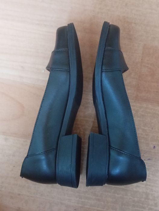 Туфли на каблуках