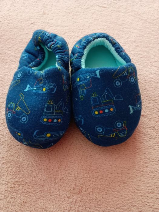 Тапочки Тапки м'які кімнатні нові 12 см устілка