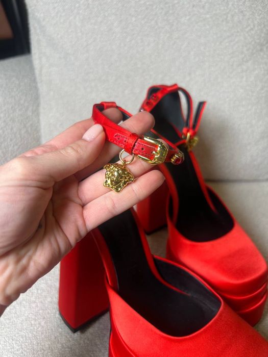 Червоні туфлі Versace! Розмір 38! Остання пара! Розпродаж до 90%