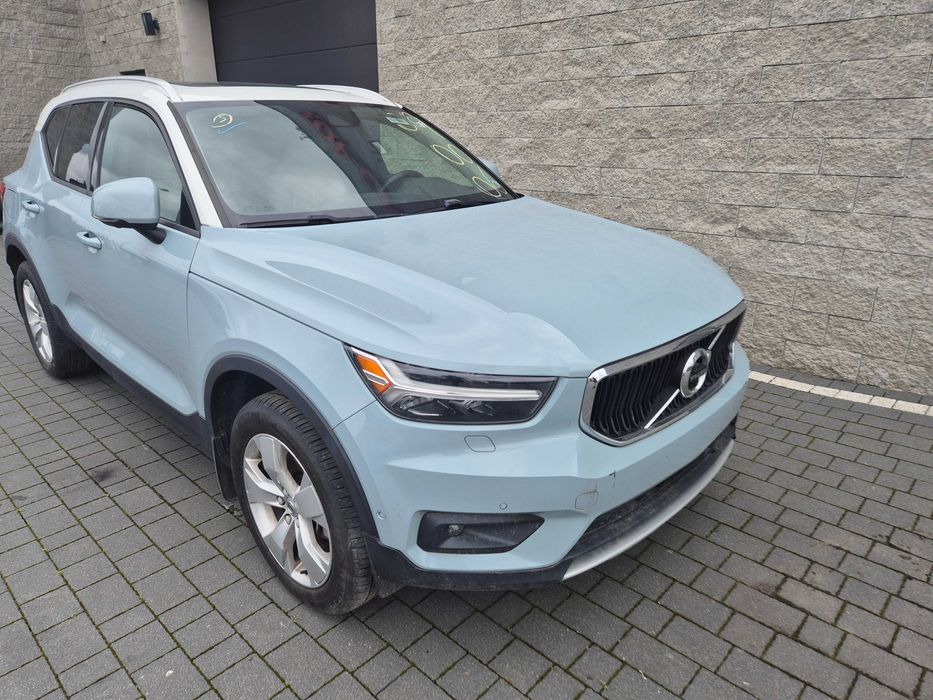 Volvo XC40 2.0 T5 uszkodzona skrzynia biegów