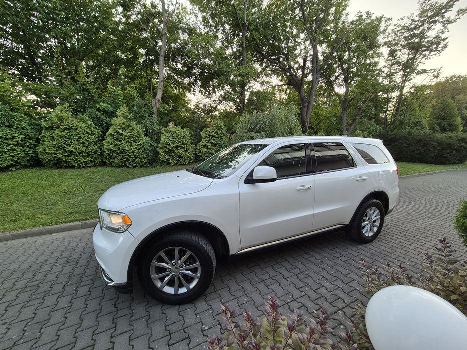 Dodge Durang SXT biała perła