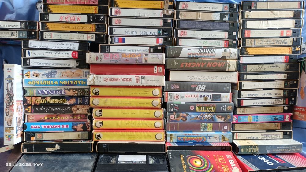 Kasety VHS okazja