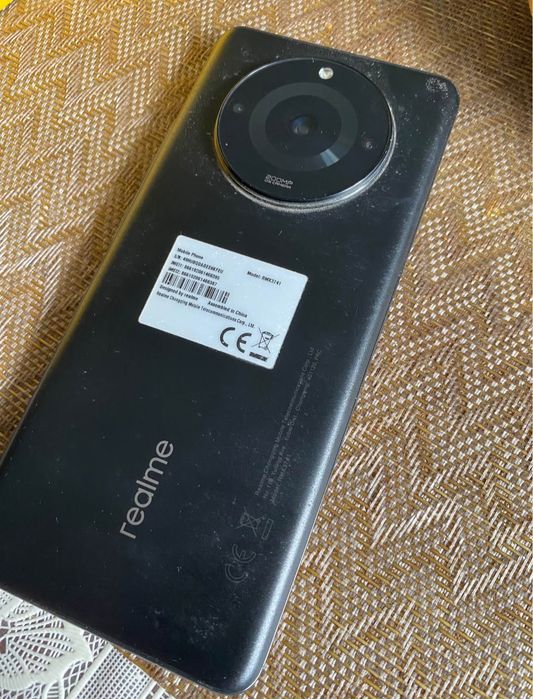 Sprzedam realme 11 Pro 5g