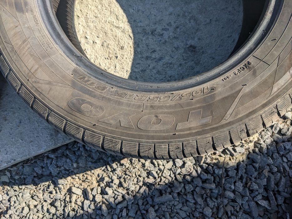 Літні шини ,toyo 15 r