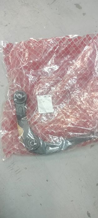 Triângulo de suspensão para Peugeot 206. Novo