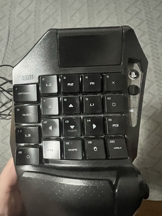 Teclado HORI Tactical Assault Commander M2