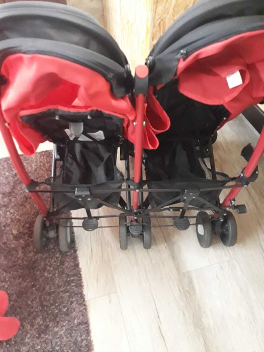 Carrinho bebé duplo chicco