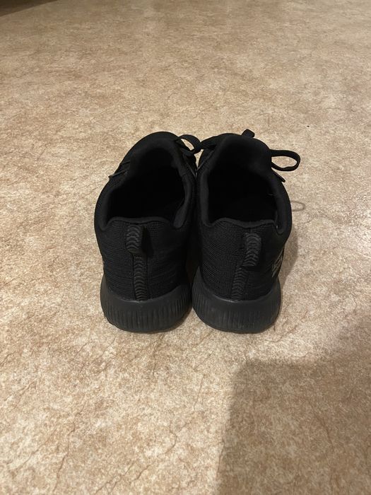 Кроссовки Skechers 39 р