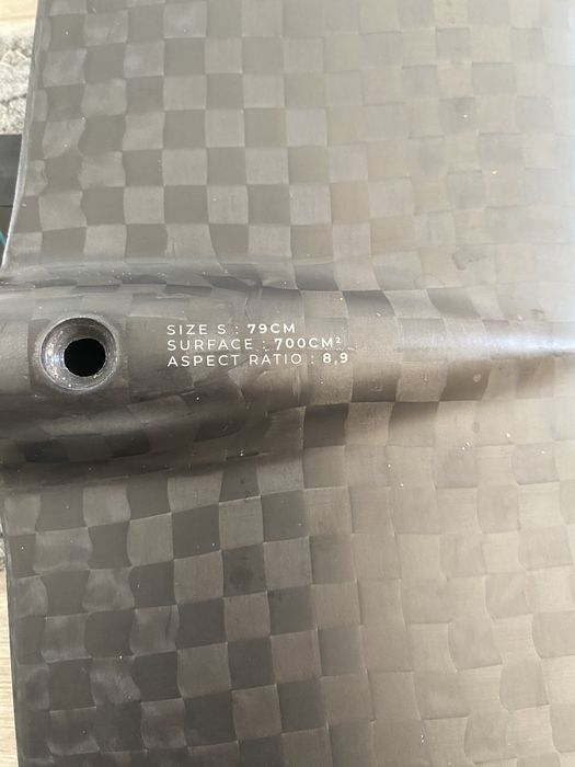 Foil Gong Ypra Slalom S  V3 - 700cm2 - Como Novo - Avião Completo