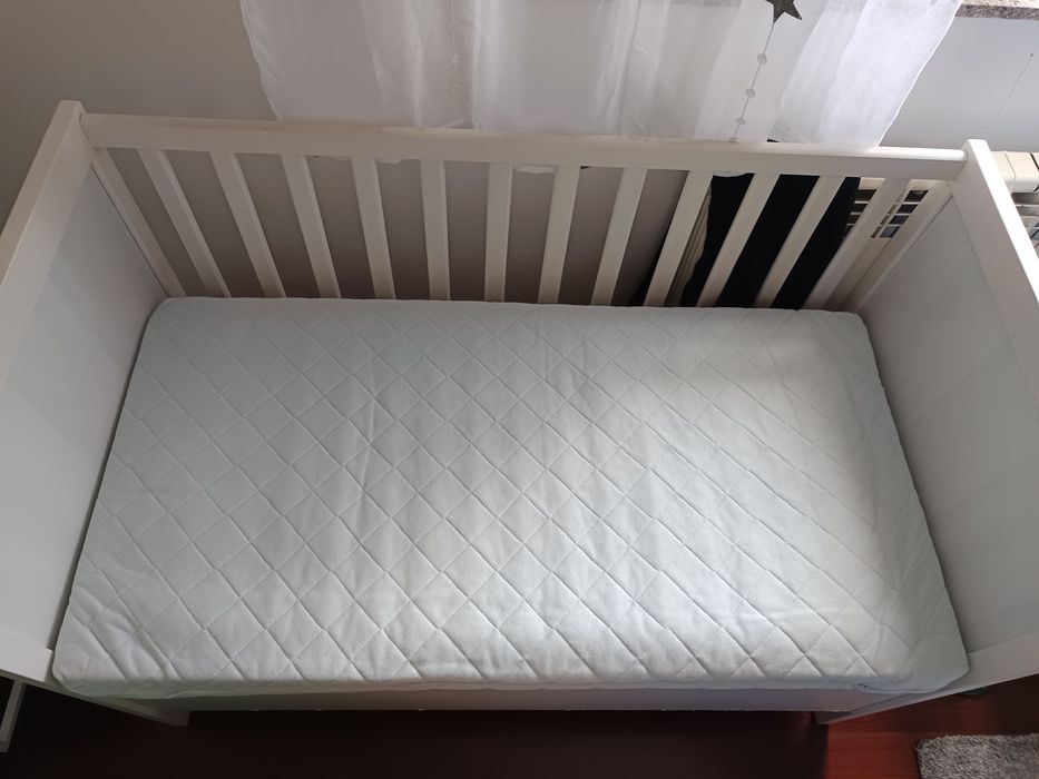 Berço de bebé IKEA Sundvik