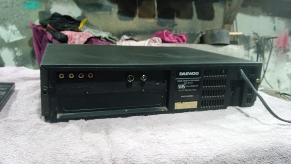 Видеомагнитофон dewoo