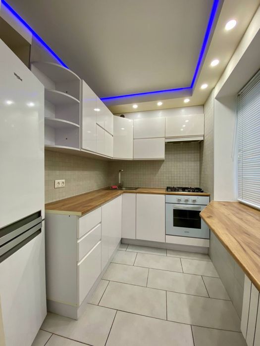 Продаж 1 кім. Аношкіна Правий берег