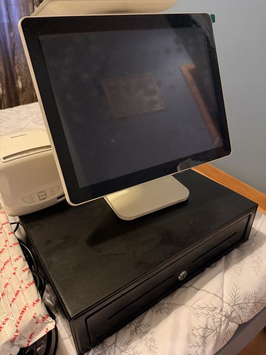Monitor  + gaveta + impressora de restauracao