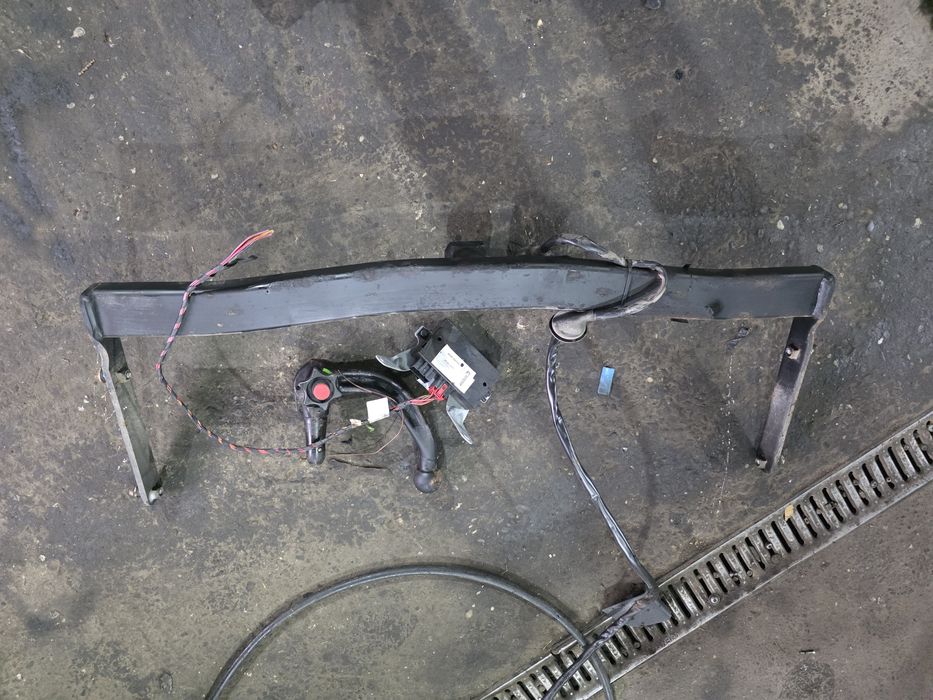 Golf V Hak holowniczy Westfalia