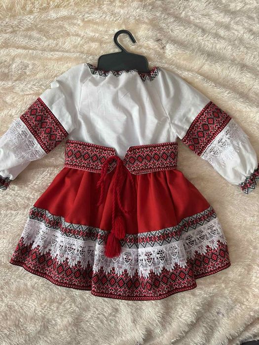 Вишиванка для дівчинки на 1-2 роки