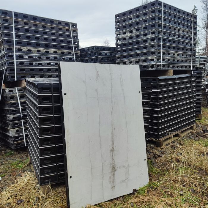 Szalunki ścienne  fundament lekkie Peri Duo wynajem Betonova