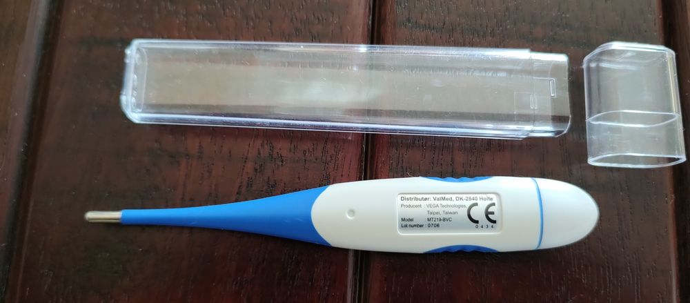 Градусник, термометр.  VEGA Technologies MT219-BVC.