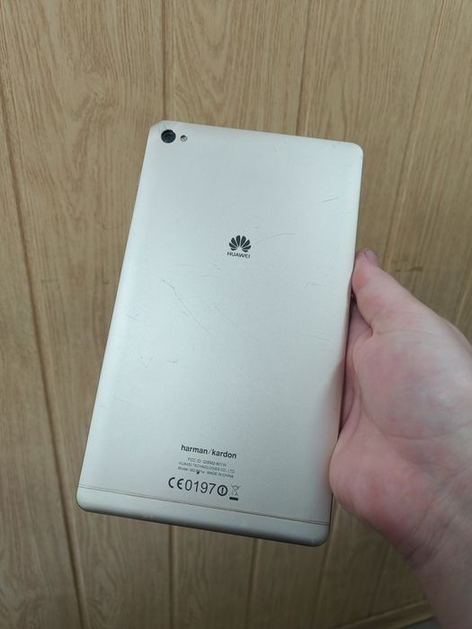 Продам планшет Huawei