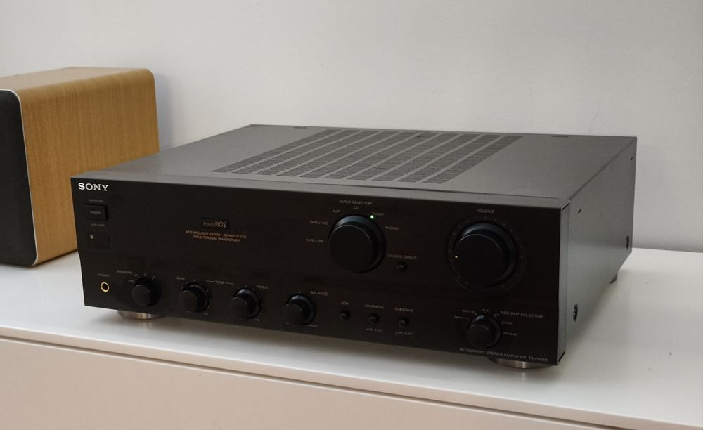 Amplificador Sony TA-F561R