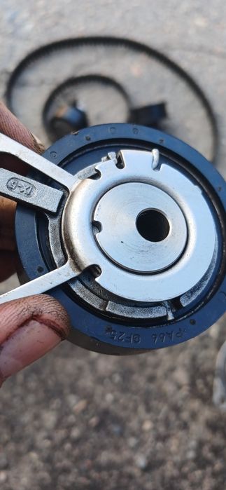 Комплект ГРМ + Помпа Гольф 4 1.4 16v