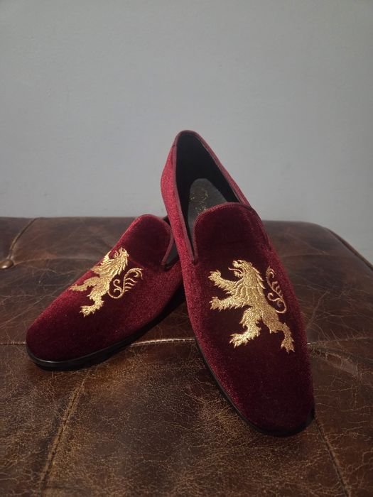 Sapatos veludo bordeaux com bordado 41