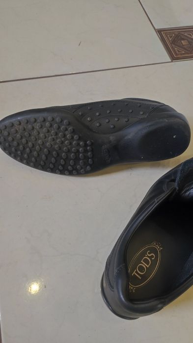 TOD'S туфлі кросівки жіночі
