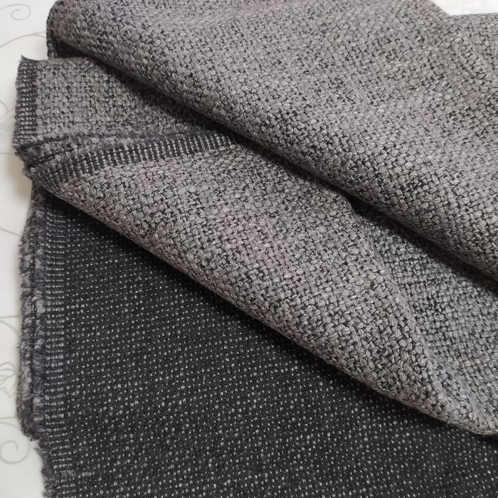 Відріз напівшерстяної тканини