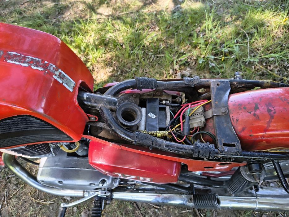 Sprzedam motocykl CZ 175