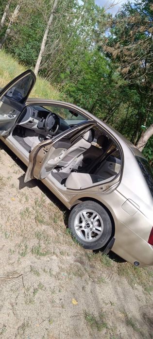 Kia cerato 2006 год