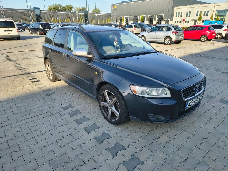 Volvo V50