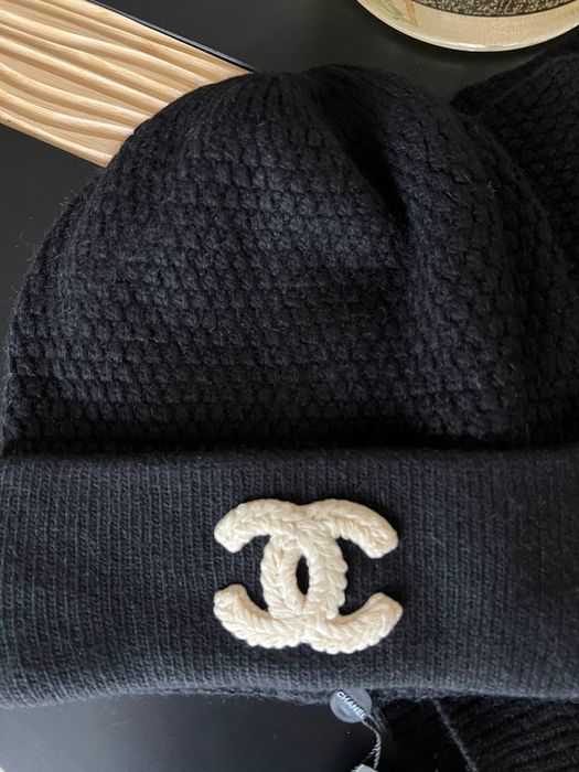 Zestaw Chanel – wełniany szalik + czapka