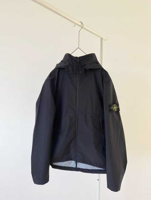 Kurtka z kapturem marki Stone Island/XL