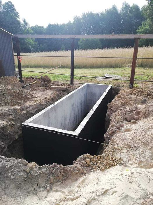 Szamba,Zbiornik szambo betonowe kanał samochodowy piwniczka deszczówka