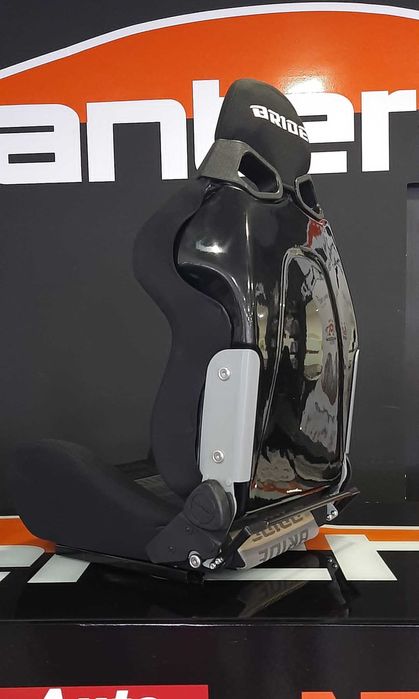 Par de Baquets Bride Pretas e Vermelhas