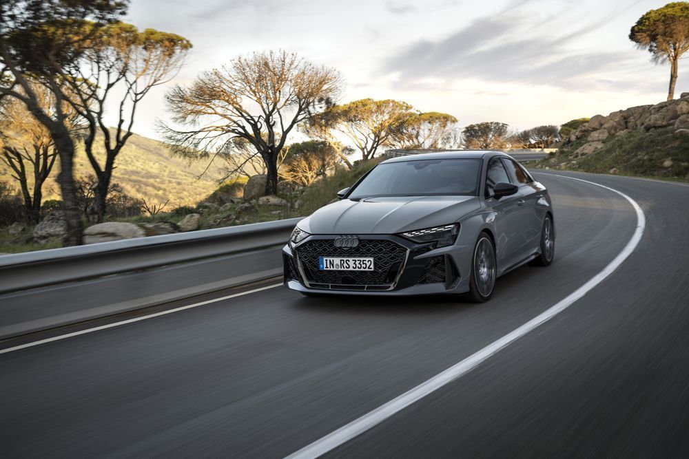 Audi RS3 Limousine TFSI quattro S tronic foto 5