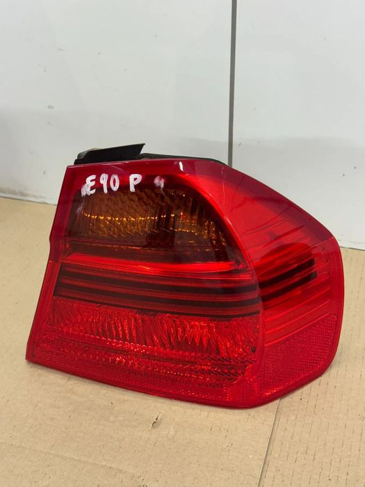 BMW 3 E90 Tył Strona Lampa Tylna okazja Prawa