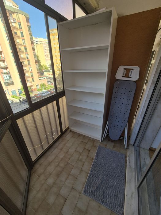 QUARTO COM VARANDA junto ao comboio