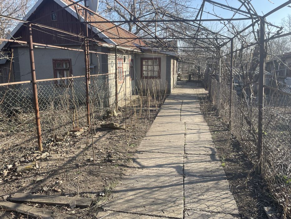 Дом, участок 16 соток (под застройку)