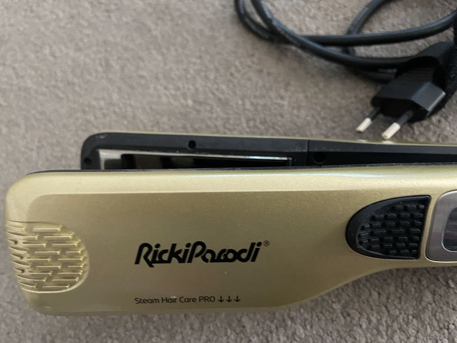 Prancha profissional do cabelo Rickiparodi