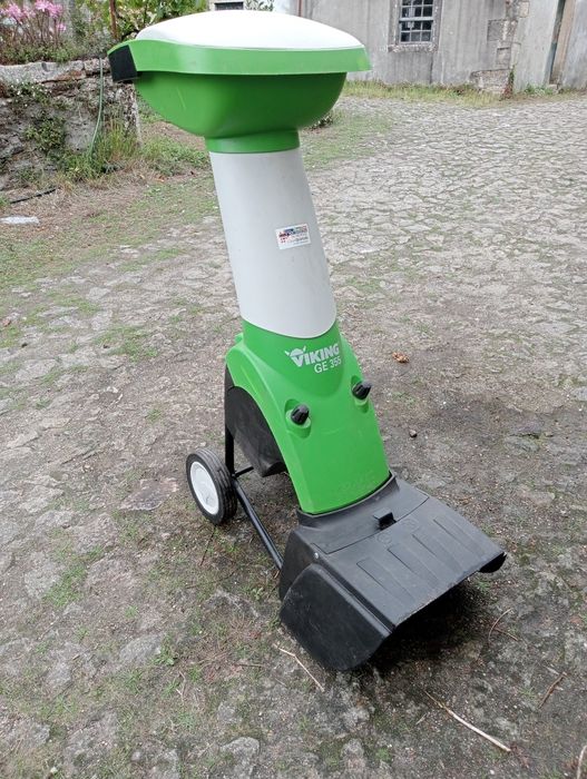 Triturador para compostagem.