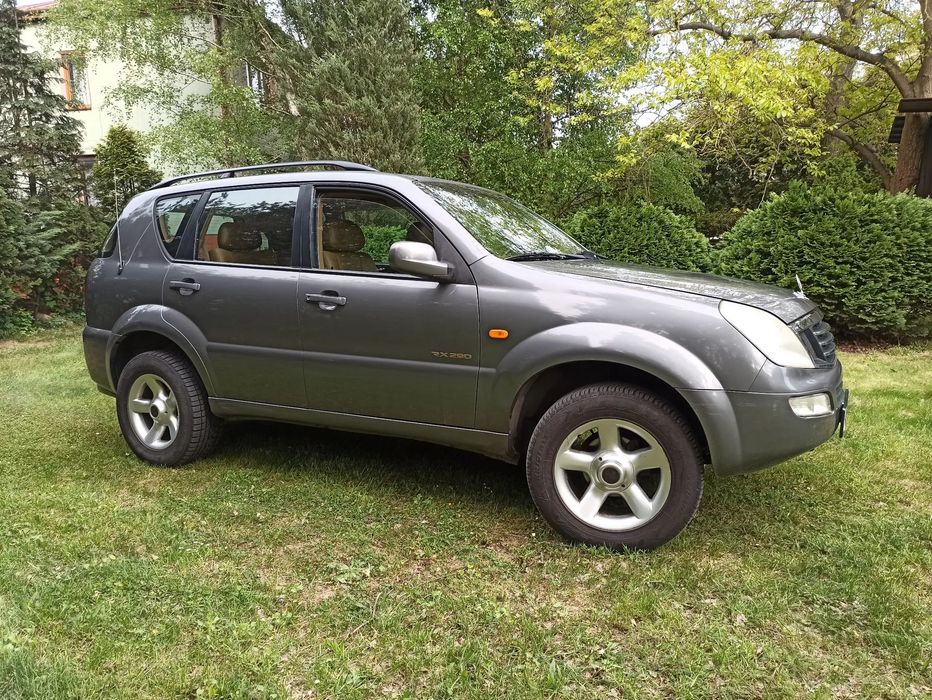 SsangYong/KGM Rexton SSANGYONG REXTON 2,9 diesel  SUV 7 OSOBOWY  4x4 silnik mercedesa.