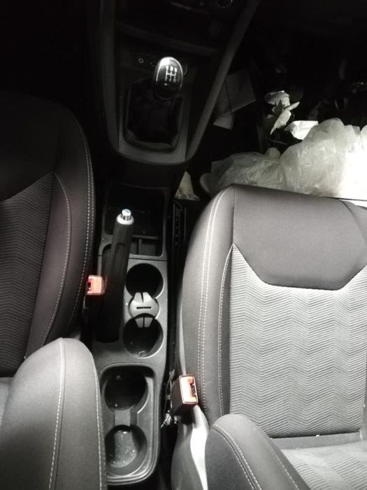 Consola central FORD Ka+