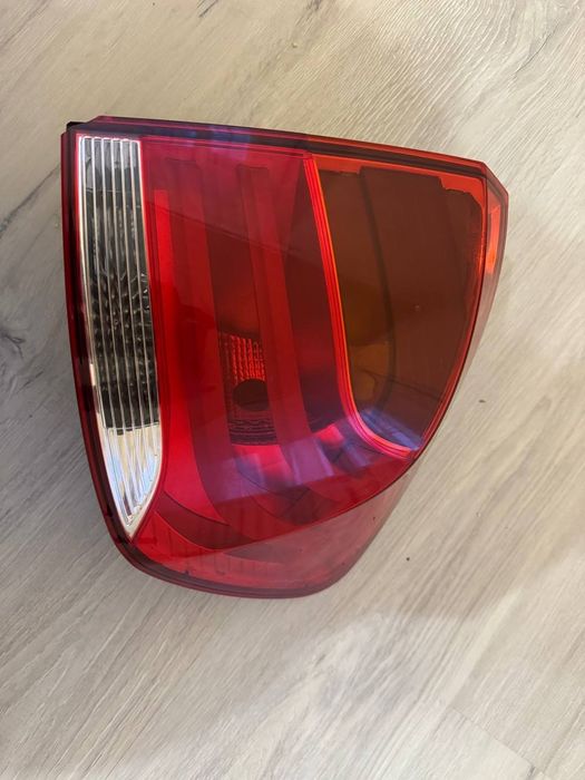 Продам задній правий стоп ліхтар BMW X1