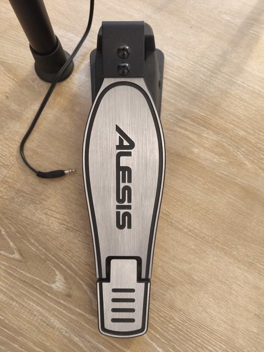 Bateria elétrica Alesis Nitro Max