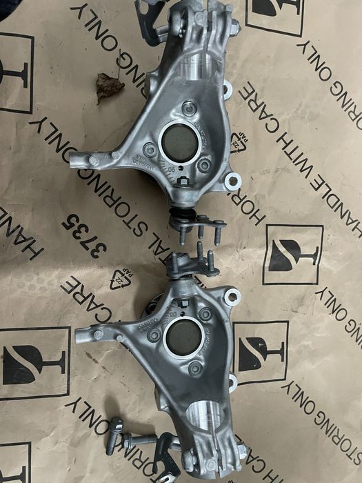 Цапфа Фольксваген ід 4 нова