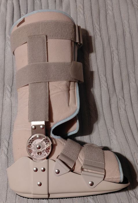 Qmed Silver line specjalistyczna orteza stopowo-goleniowa M
